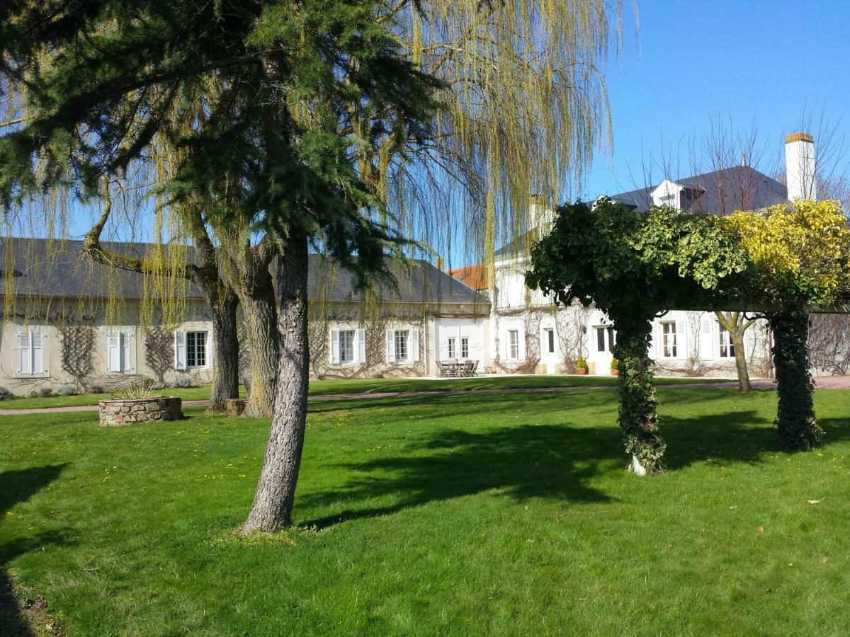 Le Domaine Des Bois Bed & Breakfast Mauzé-Thouarsais Exterior photo