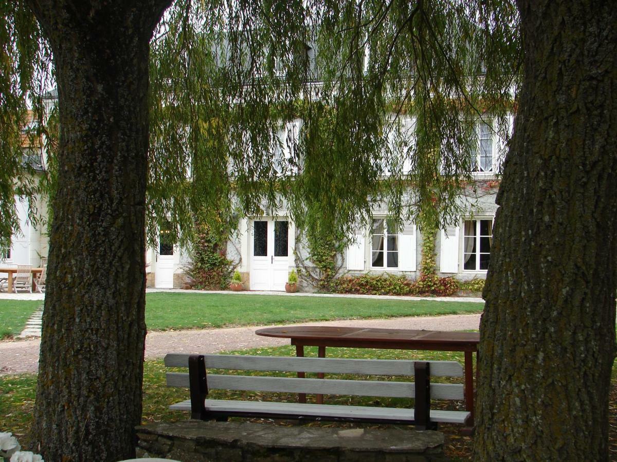 Le Domaine Des Bois Bed & Breakfast Mauzé-Thouarsais Exterior photo