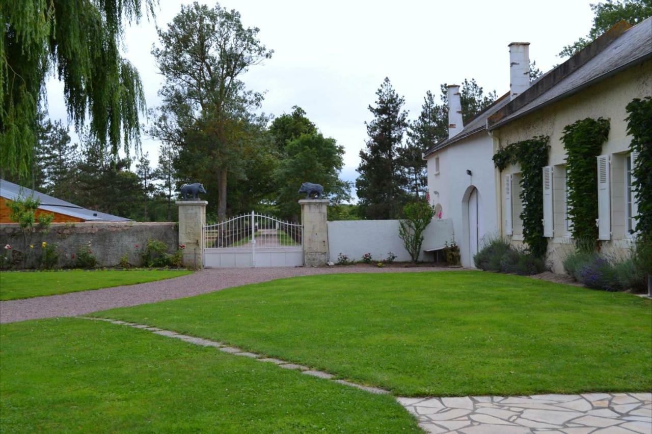 Le Domaine Des Bois Bed & Breakfast Mauzé-Thouarsais Exterior photo