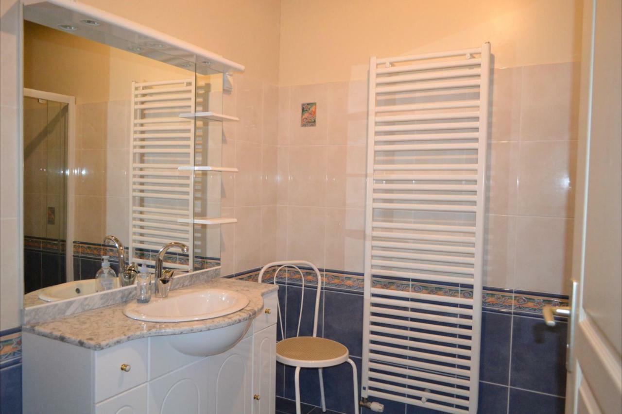 Le Domaine Des Bois Bed & Breakfast Mauzé-Thouarsais Room photo